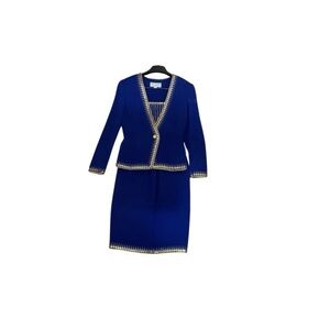 St. John Evening by Maria Gray size 2 dark blue with gold detail women’s suit